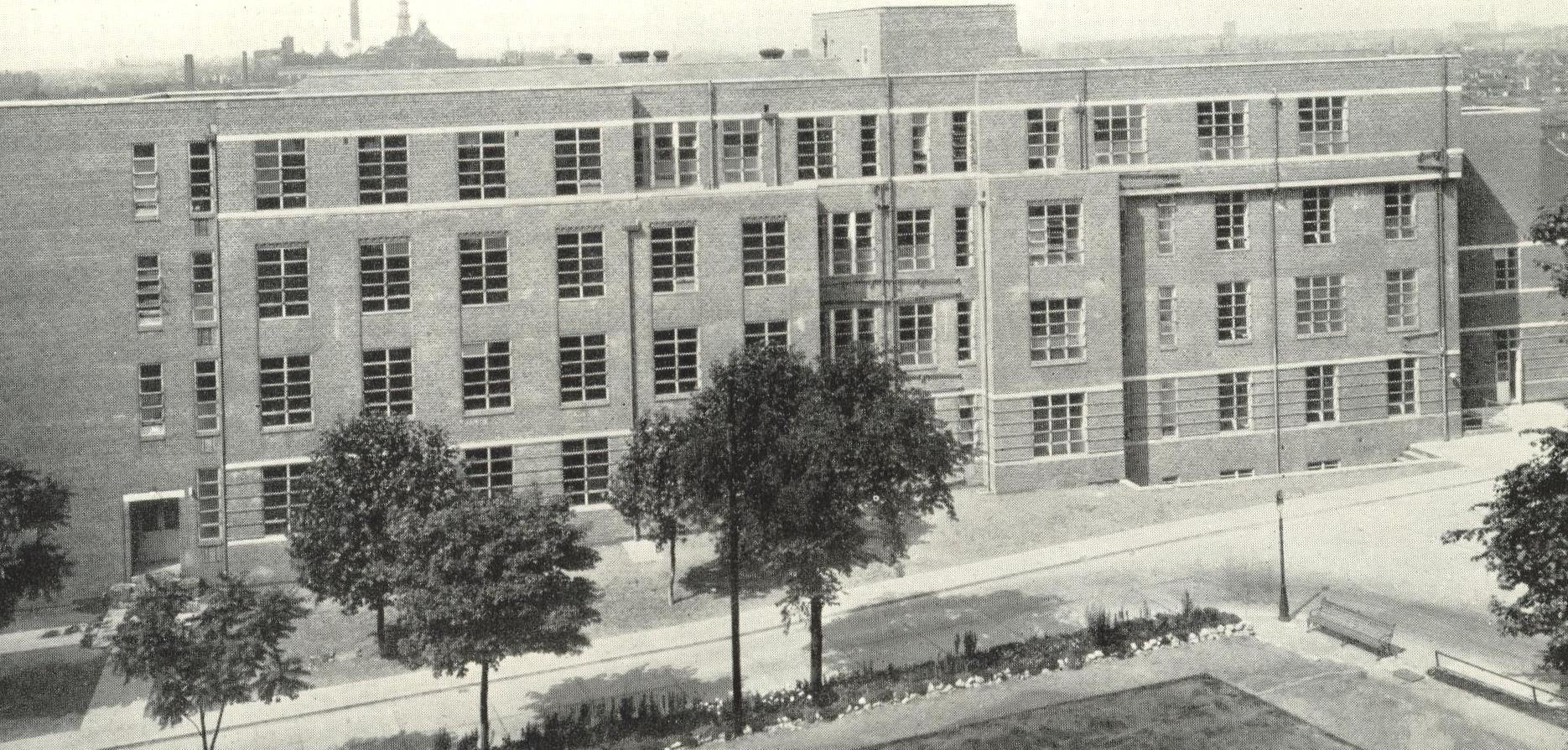 Picture of Mile End Hospital from 1930s